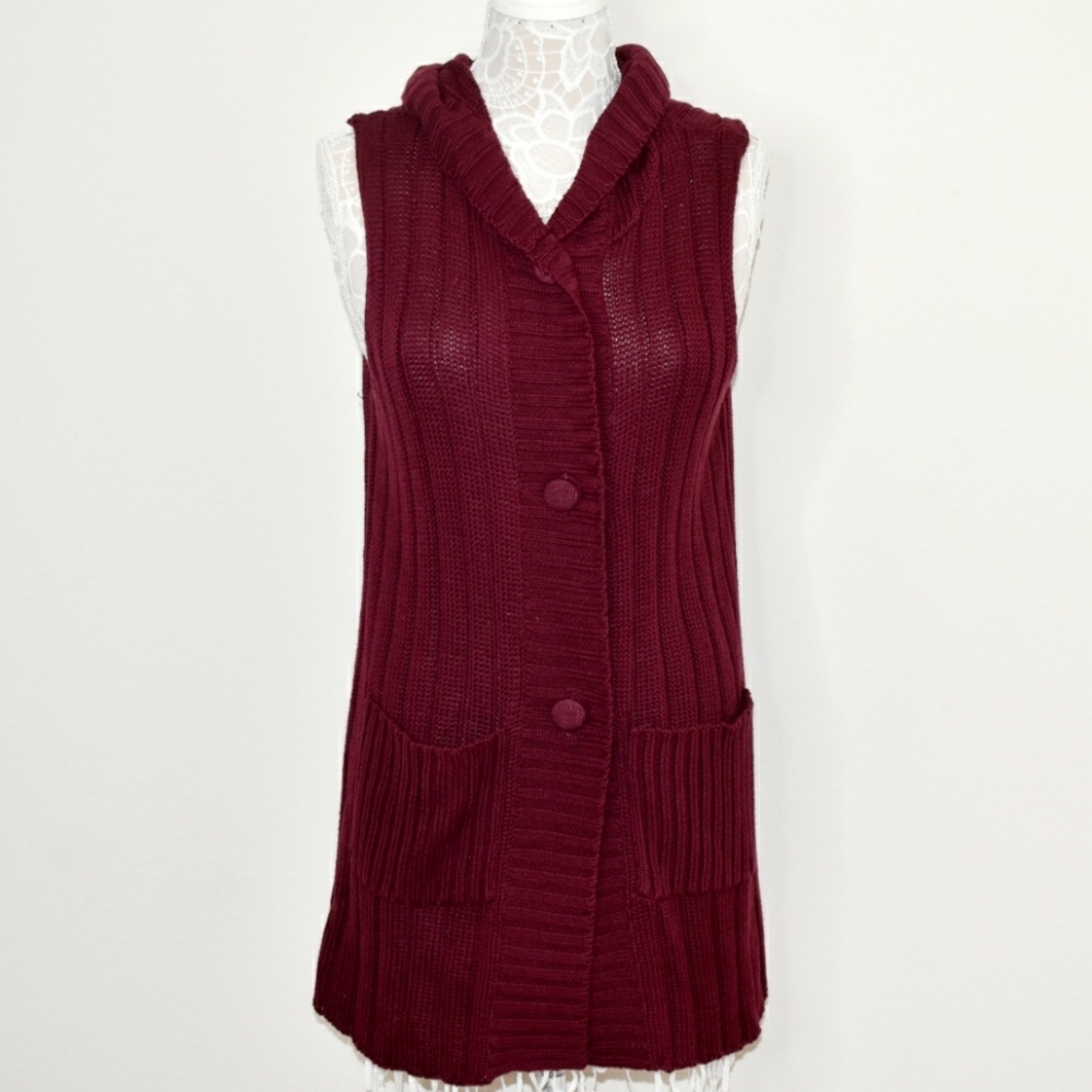 Monroe & Main Women's Sleeveless Burgundy Sweater Hoodie Size M